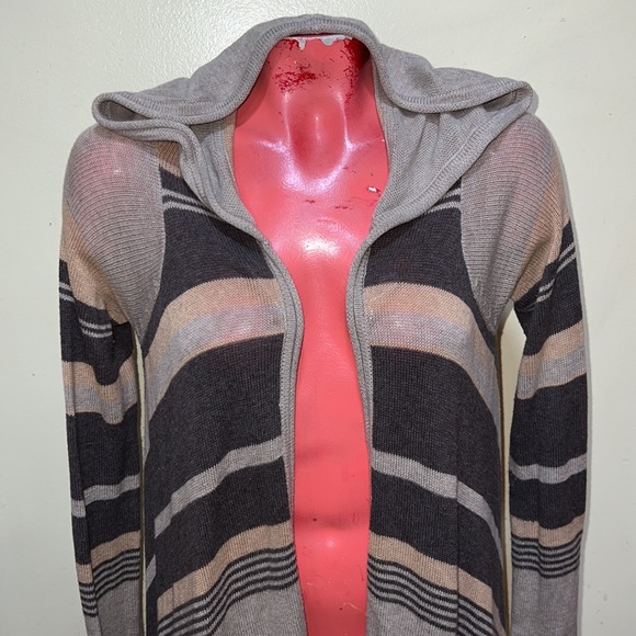 Athleta cardigan sweater wrap with a hood - Picture 5 of 9